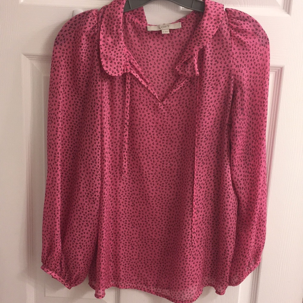 💗💗 LOFT heart blouse